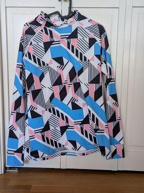 OOSC Geometric Print Pullover in Blue, Pink, Black